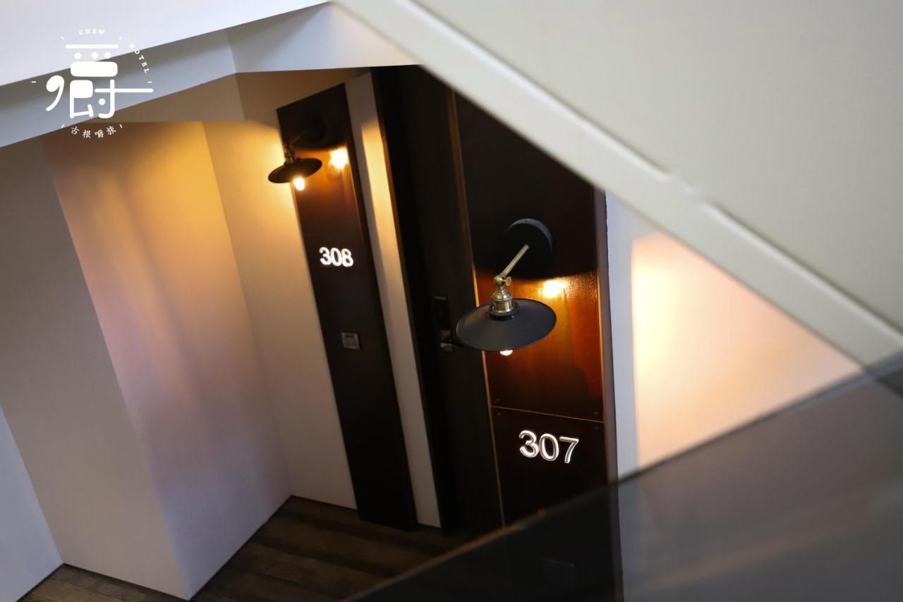 Roots Chew Hotel تاينان المظهر الخارجي الصورة