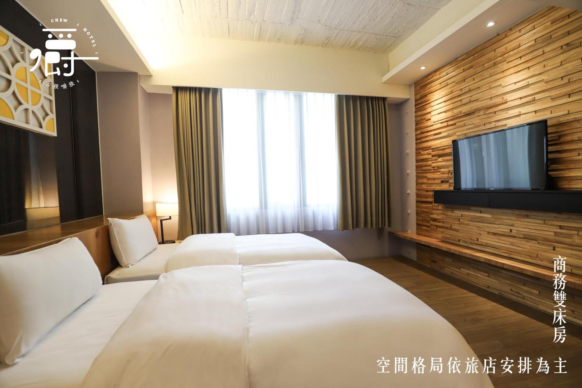Roots Chew Hotel تاينان الغرفة الصورة